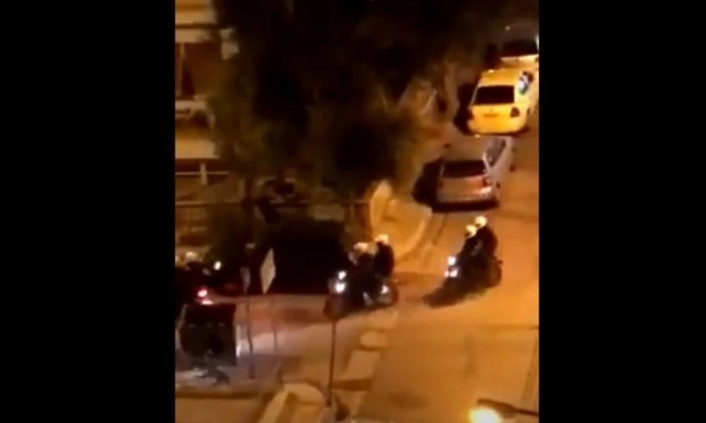 Πανόρμου: Έρευνα για αστυνομικούς που έσπασαν το φανάρι παρκαρισμένου αμαξιού (βίντεο)